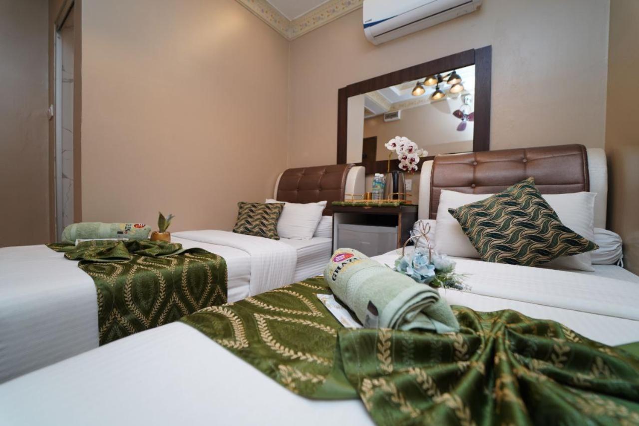 Ghazrin'S Classic Hotel Jb Johor Bahru Esterno foto